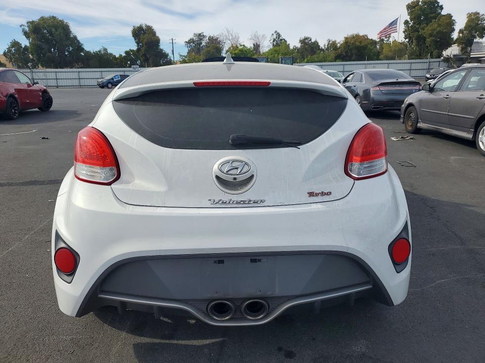 Photo 6 from auction – 2016 HYUNDAI VELOSTER with VIN KMHTC6AEXGU304100