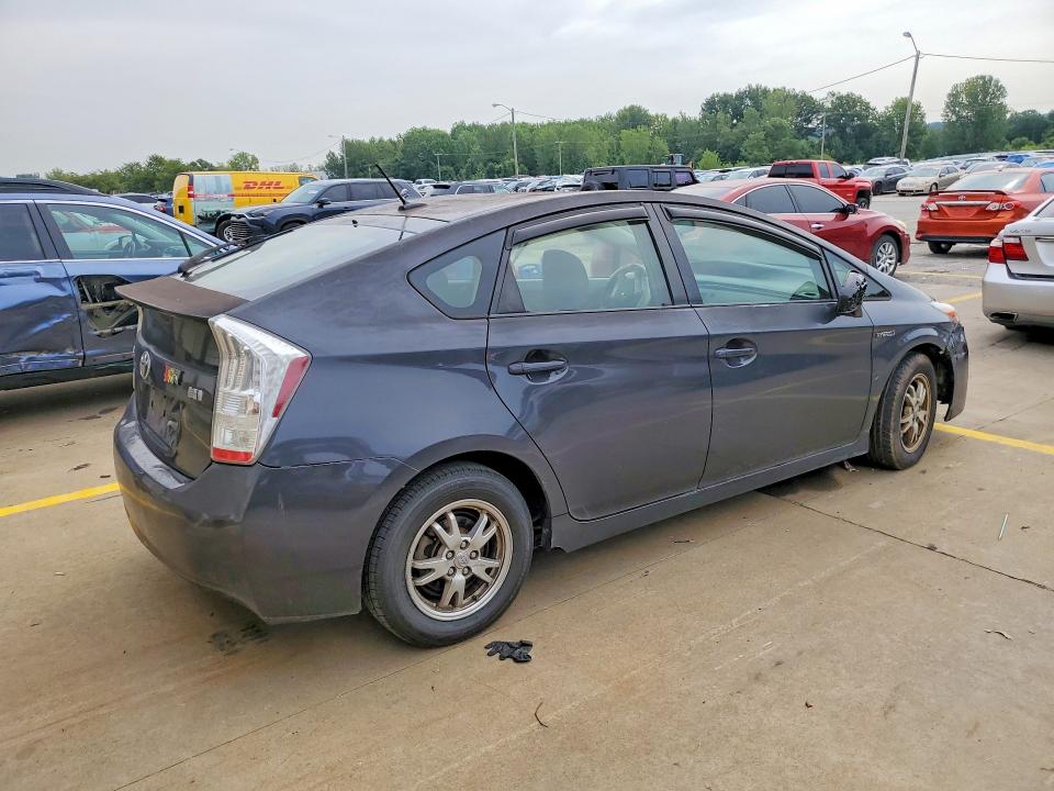 Photo 3 from auction – 2011 TOYOTA PRIUS with VIN JTDKN3DU4B1341374