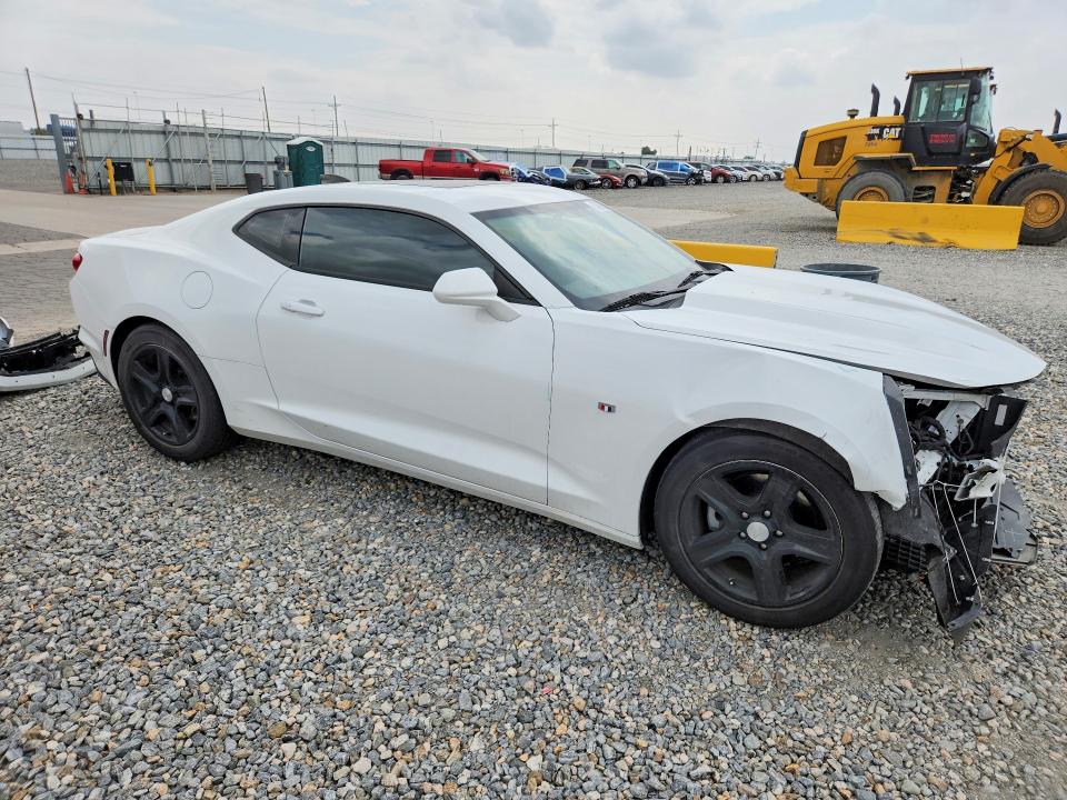 Photo 4 from auction – 2020 CHEVROLET CAMARO with VIN 1G1FB1RX4L0107513