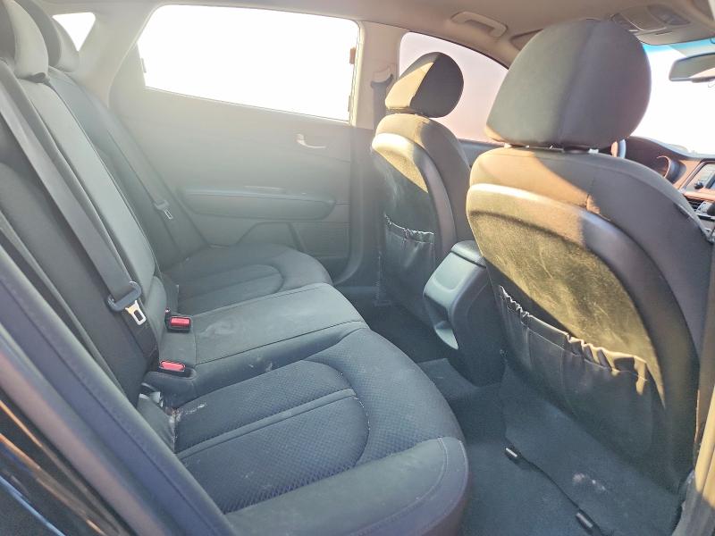Photo 10 from auction – 2016 KIA OPTIMA with VIN 5XXGT4L37GG052267