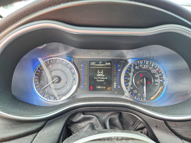 Photo 9 from auction – 2015 CHRYSLER 200 with VIN 1C3CCCAB6FN589920