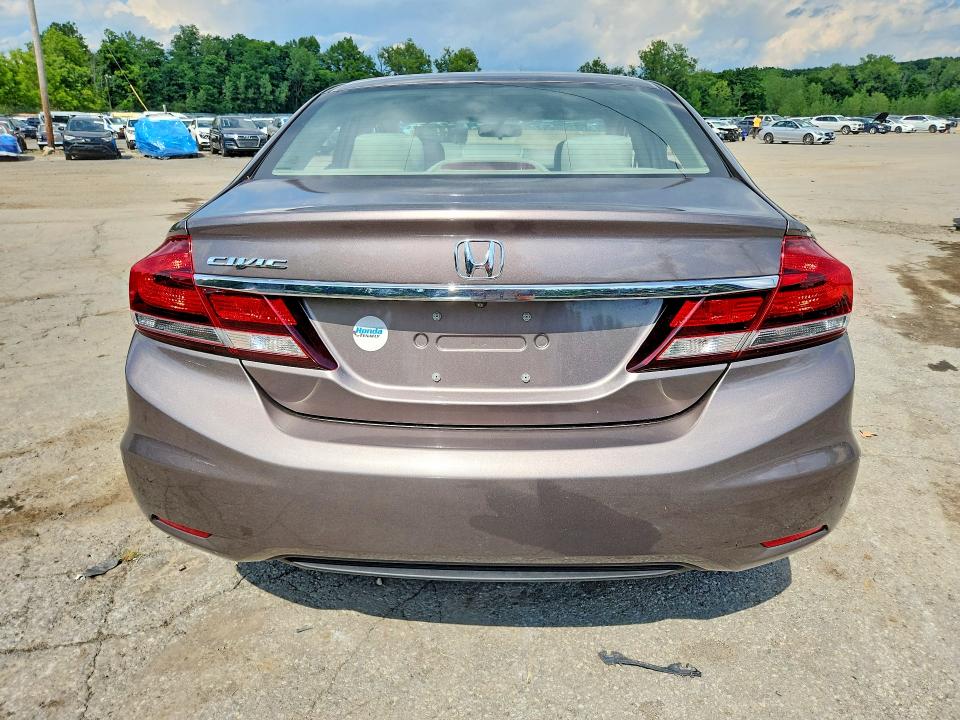 Photo 6 from auction – 2015 HONDA CIVIC with VIN 19XFB2F51FE290879