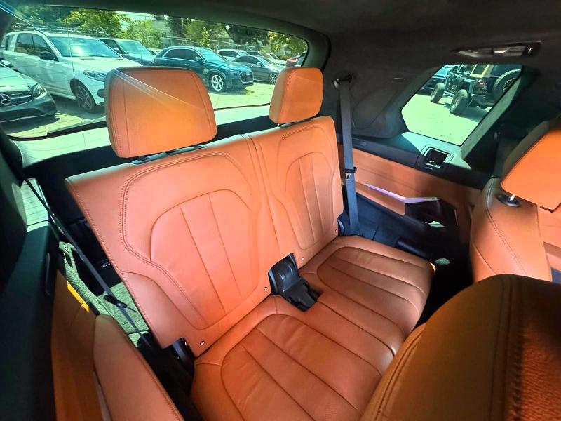 Photo 11 from auction – 2021 BMW X7 with VIN 5UXCW2C09M9D82986
