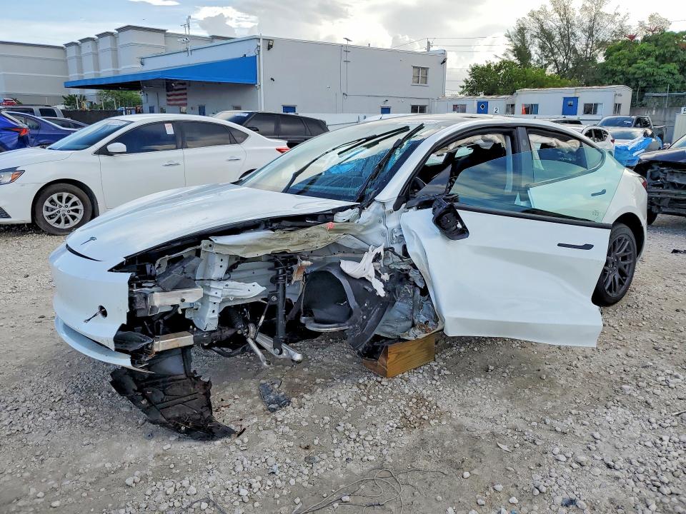 2026 TESLA MODEL 3 - Търг №64058266