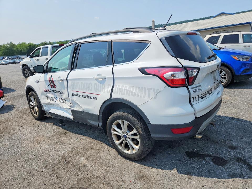 Photo 2 from auction – 2018 FORD ESCAPE with VIN 1FMCU9GD1JUA15742