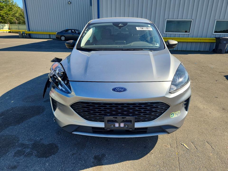 Photo 5 from auction – 2022 FORD ESCAPE with VIN 1FMCU0EZ1NUA18916