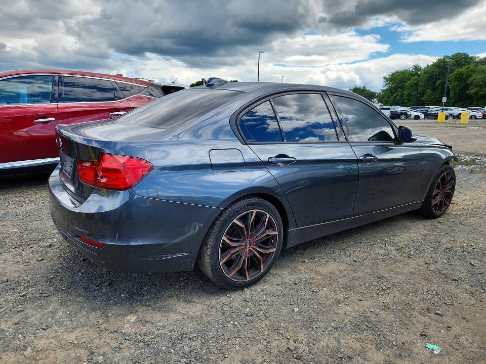 Photo 3 from auction – 2015 BMW 320 with VIN WBA3C3G56FNT53875