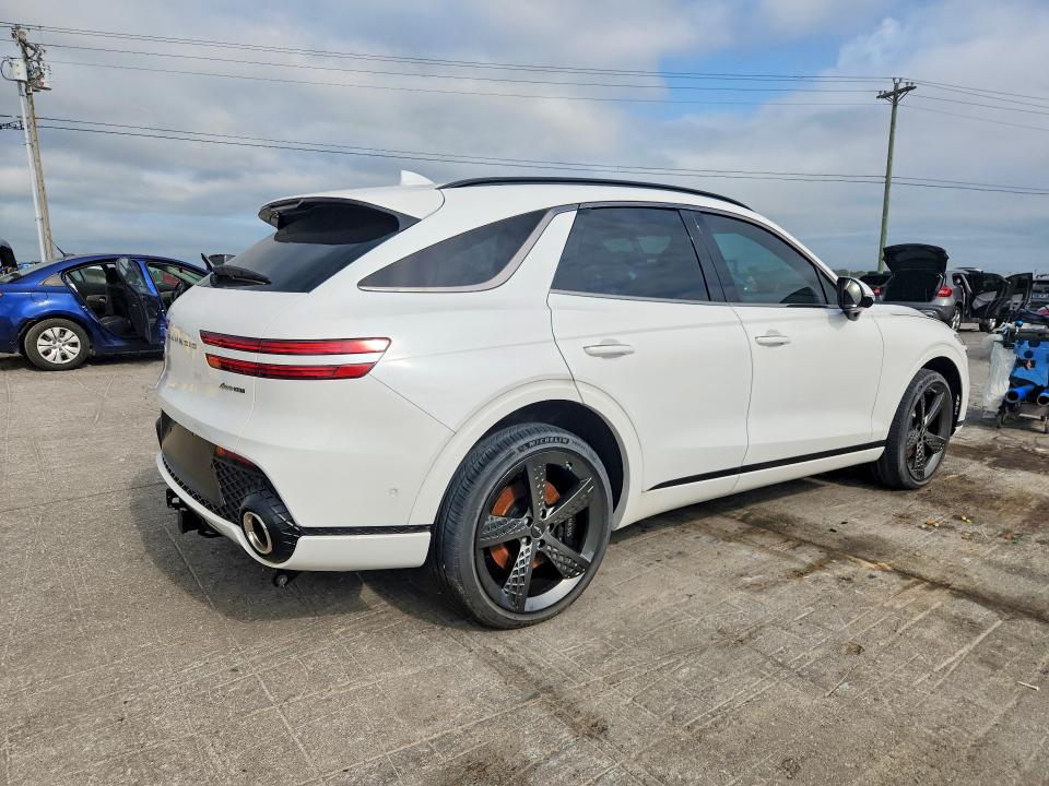Photo 3 from auction – 2025 GENESIS GV70 with VIN 5NMMCDTC8SH021087
