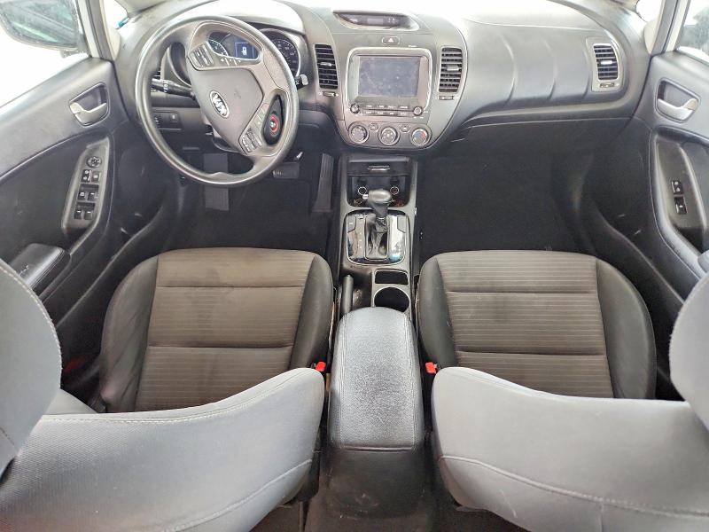 Photo 8 from auction – 2018 KIA FORTE with VIN 3KPFL4A73JE260857