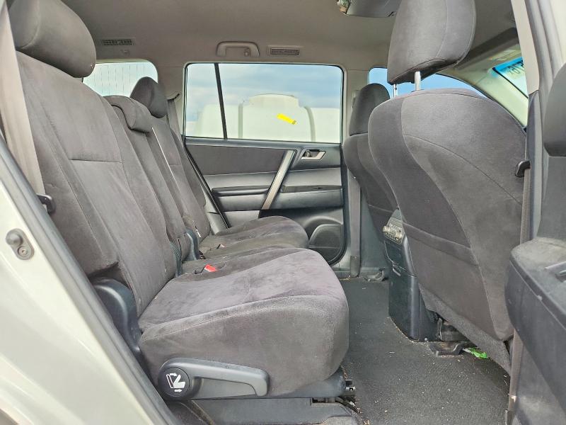 Photo 11 from auction – 2008 TOYOTA HIGHLANDER with VIN JTEES43A882041936