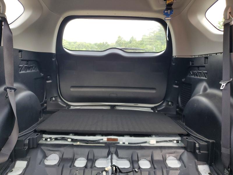 Photo 10 from auction – 2018 TOYOTA RAV4 with VIN JTMRFREV0JJ726466