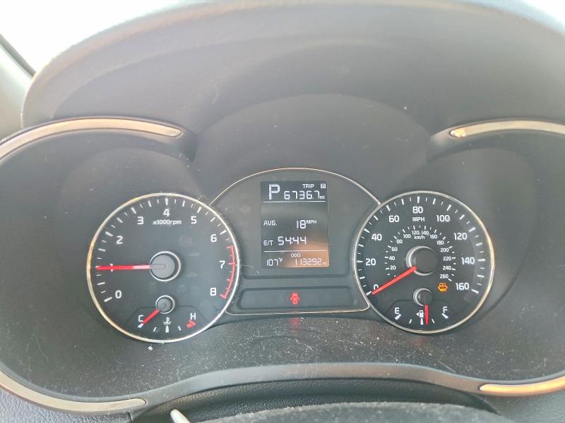 Photo 9 from auction – 2017 KIA FORTE with VIN 3KPFK4A72HE050618