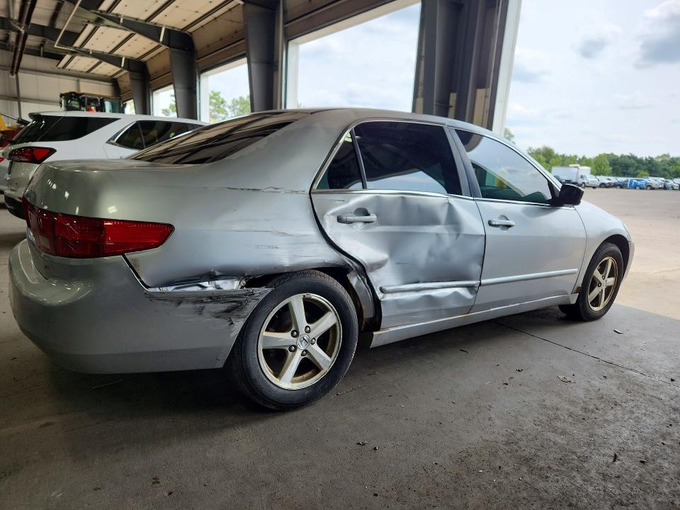 Photo 3 from auction – 2005 HONDA ACCORD with VIN 1HGCM55765A103110