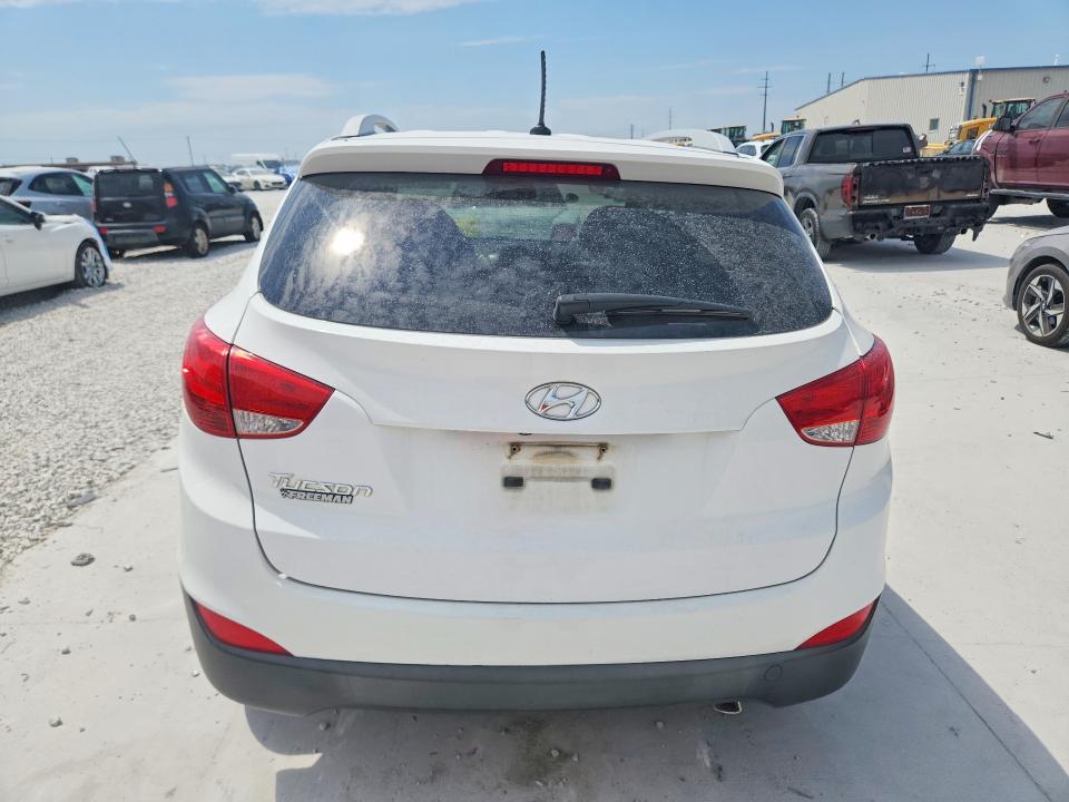 Снимка 6 от търг – 2015 HYUNDAI TUCSON с VIN KM8JU3AGXFU088090