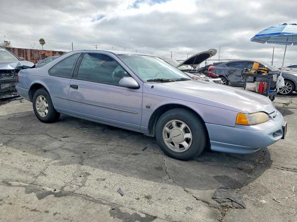 Photo 4 from auction – 1995 FORD THUNDERBIRD with VIN 1FALP62WXSH139317