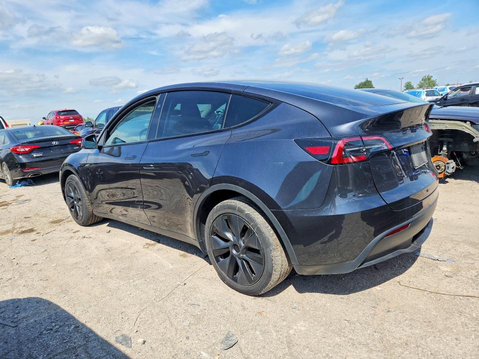 Zdjęcie 2 z aukcji – 2024 TESLA MODEL Y z VIN 7SAYGDEE4RF194401
