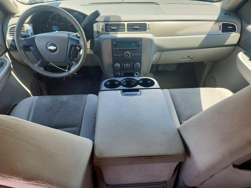 Photo 8 from auction – 2009 CHEVROLET TAHOE with VIN 1GNFC13C39R185495