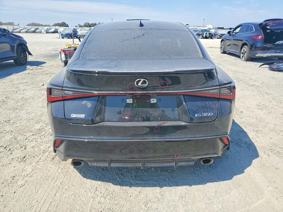 Photo 6 from auction – 2021 LEXUS IS with VIN JTHGZ1B28M5045087