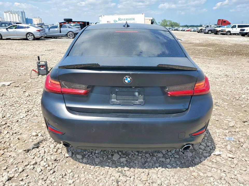 Photo 6 from auction – 2019 BMW 330XI with VIN 3MW5R7J5XK8B02698