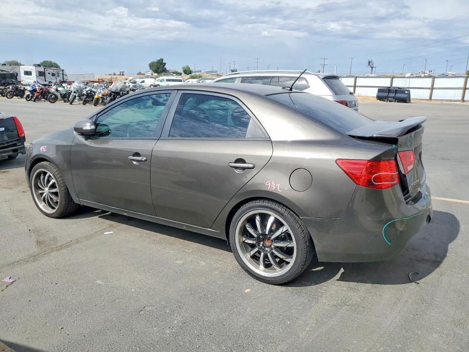 Zdjęcie 2 z aukcji – 2010 KIA FORTE z VIN KNAFU4A27A5301226