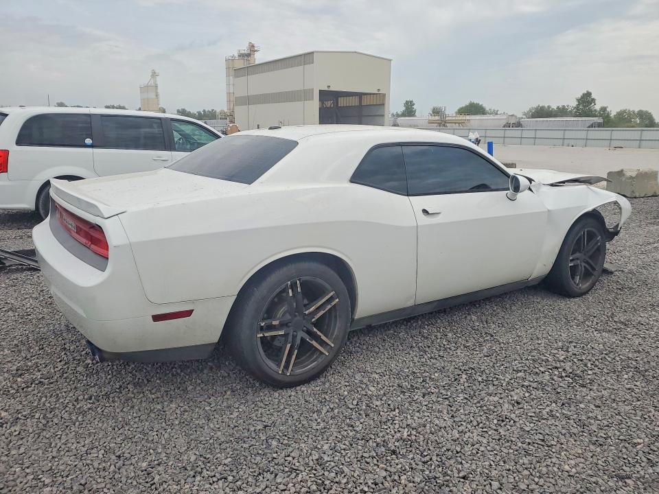 Photo 3 from auction – 2013 DODGE CHALLENGER with VIN 2C3CDYAG8DH649532