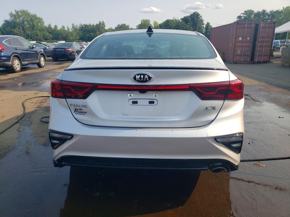 Photo 6 from auction – 2020 KIA FORTE with VIN 3KPF54ADXLE209617
