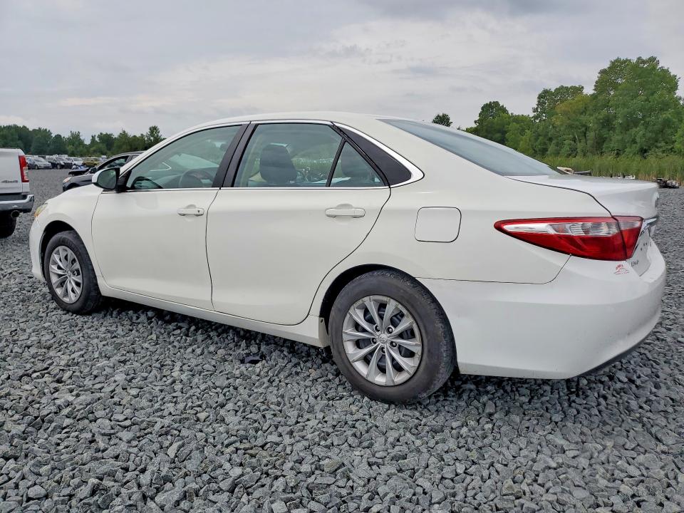 Photo 2 from auction – 2017 TOYOTA CAMRY with VIN 4T1BF1FK4HU688980