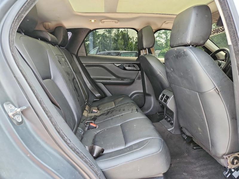 Photo 11 from auction – 2018 JAGUAR F-PACE with VIN SADCJ2GX9JA237580
