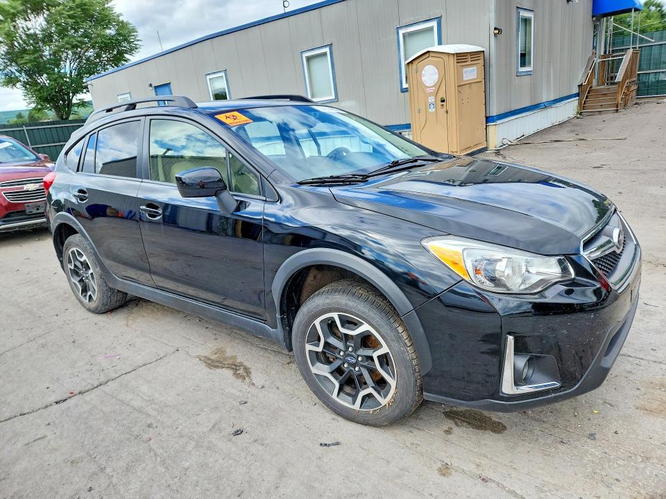 Photo 4 from auction – 2017 SUBARU CROSSTREK with VIN JF2GPADC9H8257189