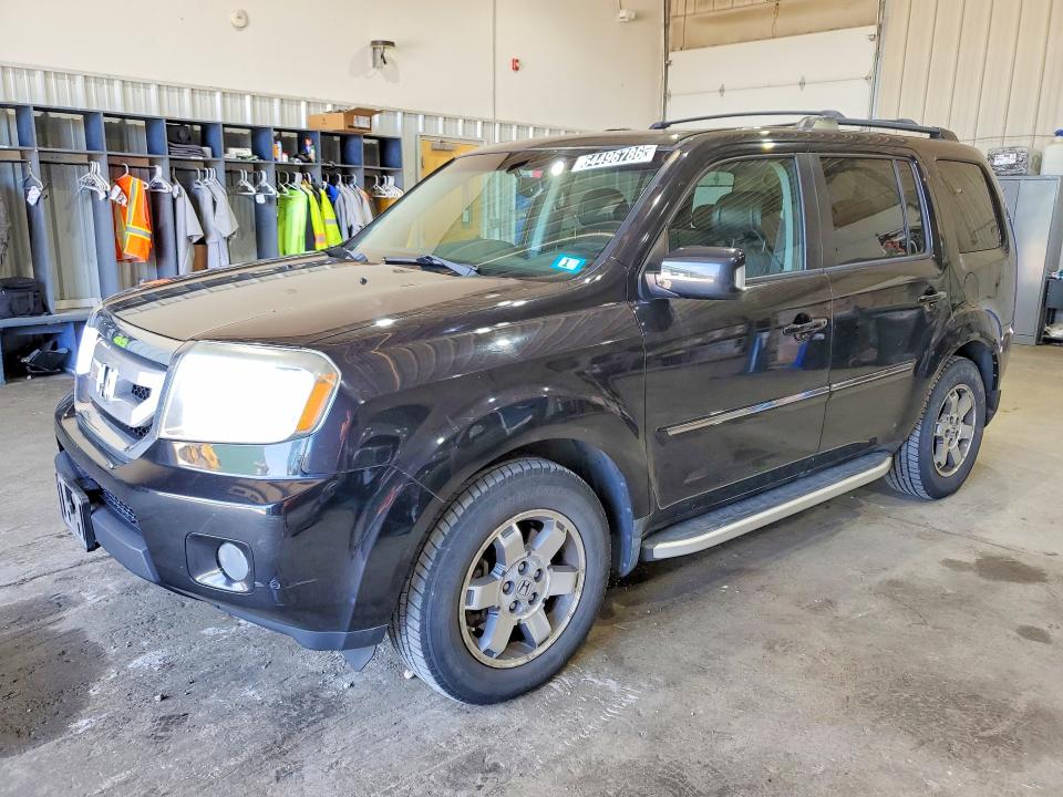 HONDA PILOT 2011 with VIN 5FNYF4H98BB028192 - Photo from auction