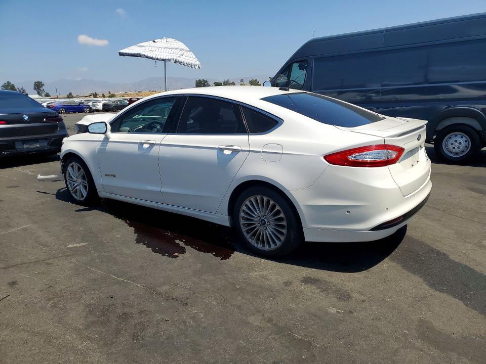 Photo 2 from auction – 2014 FORD FUSION with VIN 3FA6P0RU6ER356431