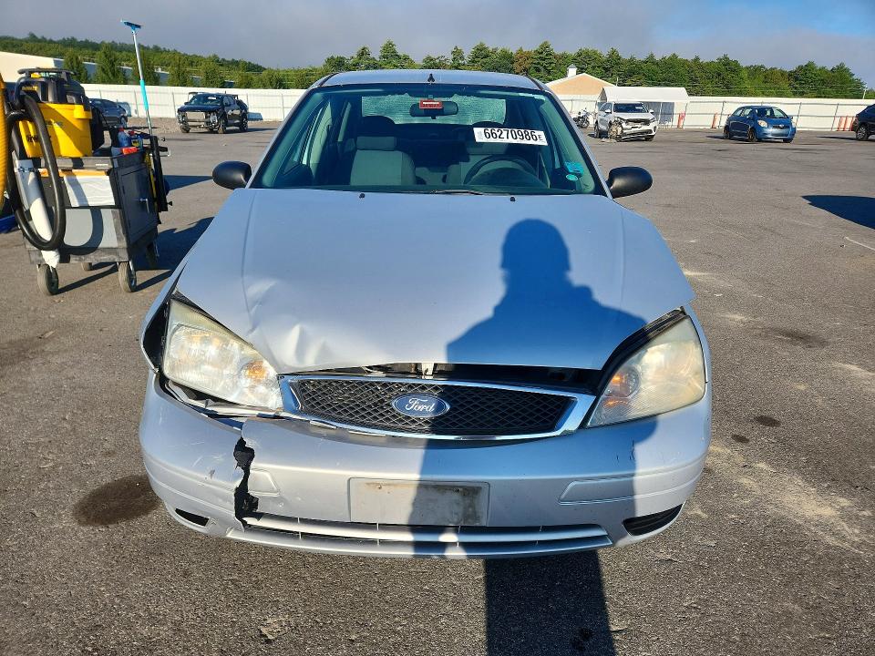 Photo 5 from auction – 2006 FORD FOCUS with VIN 1FAFP34N76W122041