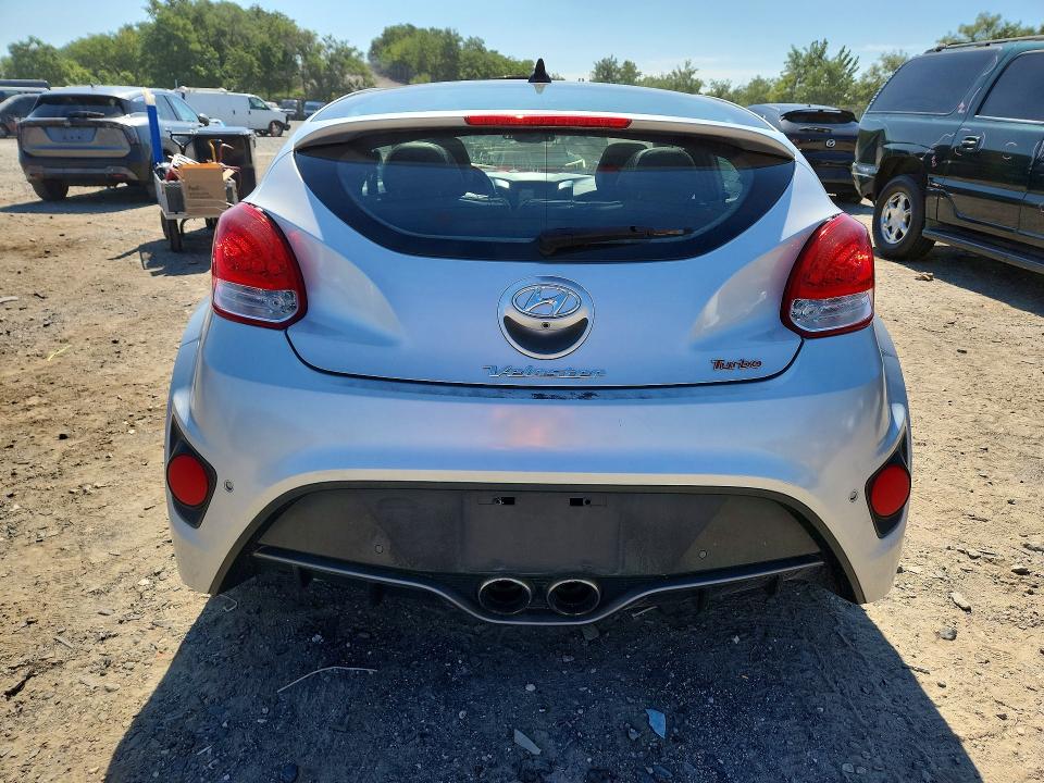 Photo 6 from auction – 2017 HYUNDAI VELOSTER with VIN KMHTC6AE9HU308494