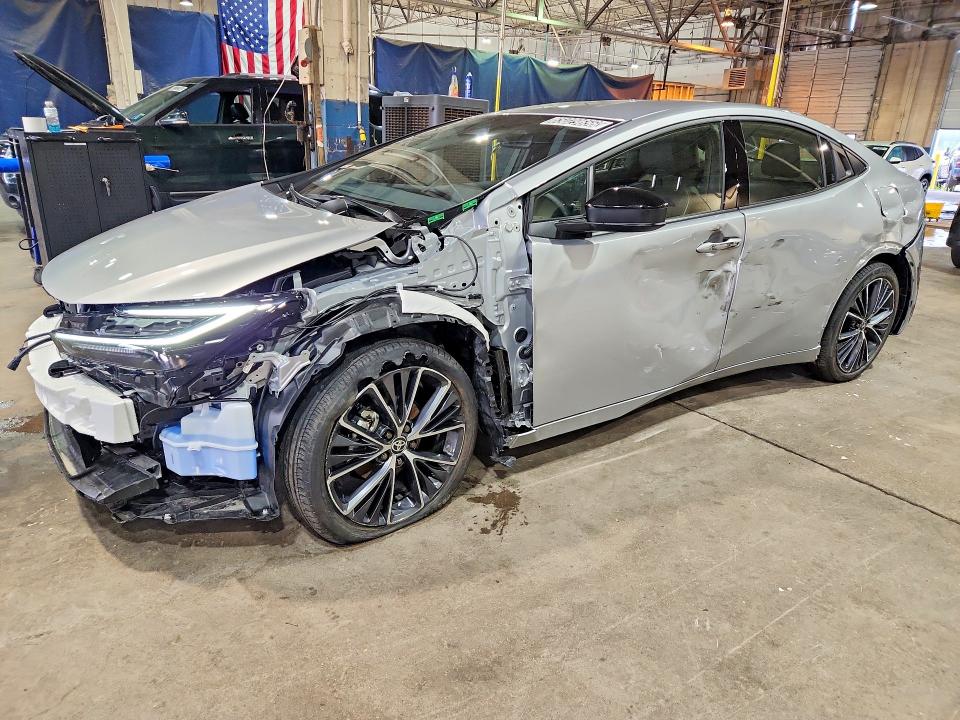 TOYOTA PRIUS 2026 with VIN JTDACAAUXT3081708 - Photo from auction