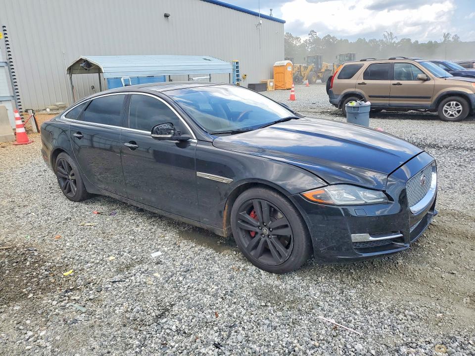 Photo 4 from auction – 2016 JAGUAR XJL with VIN SAJWJ2GD5G8W02966