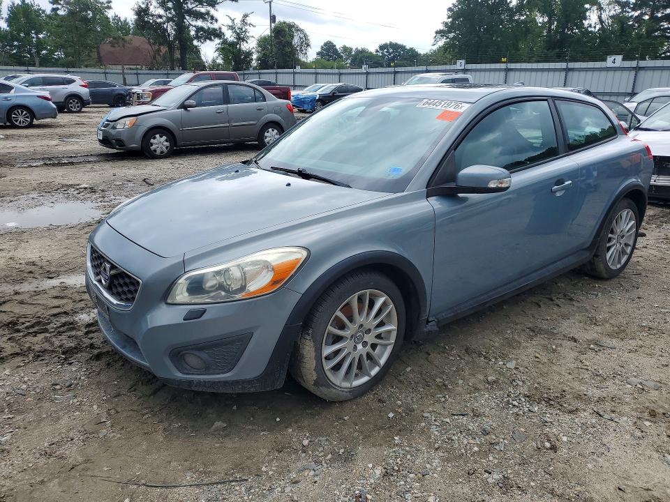 2011 VOLVO C30