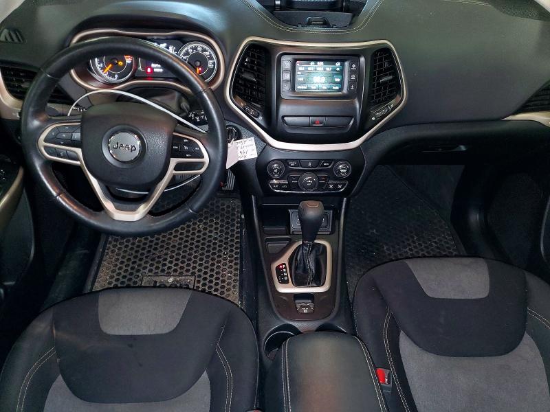 Photo 8 from auction – 2017 JEEP CHEROKEE with VIN 1C4PJLAB6HW642471