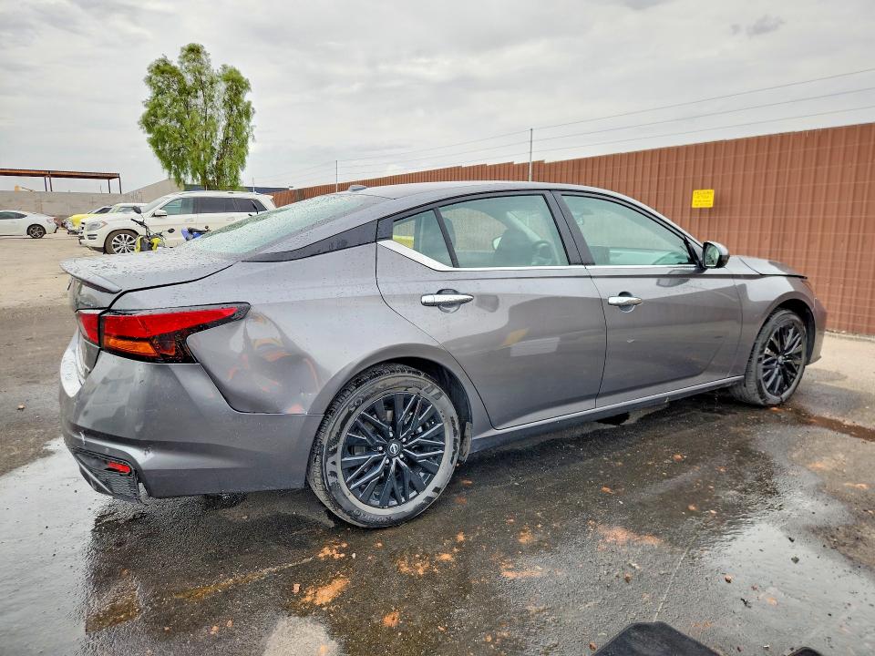 Photo 3 from auction – 2025 NISSAN ALTIMA with VIN 1N4BL4DW2SN408307