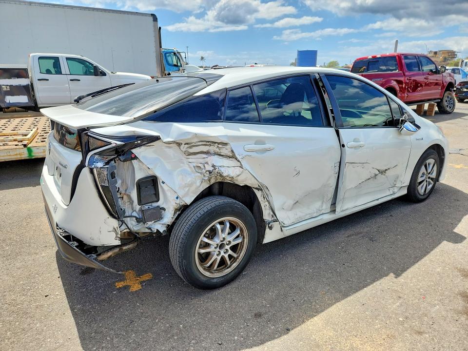 Photo 3 from auction – 2017 TOYOTA PRIUS with VIN JTDKARFU8H3048280