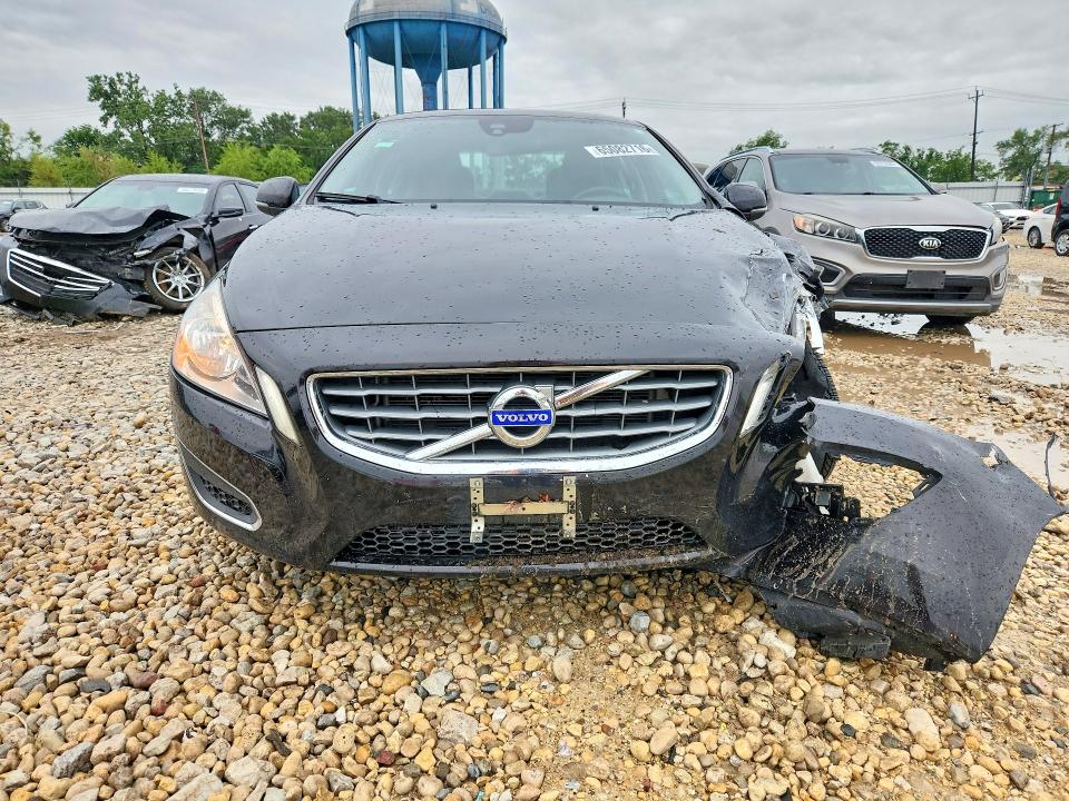 Foto 5 de la subasta – 2012 VOLVO S60 con VIN YV1622FS8C2042993
