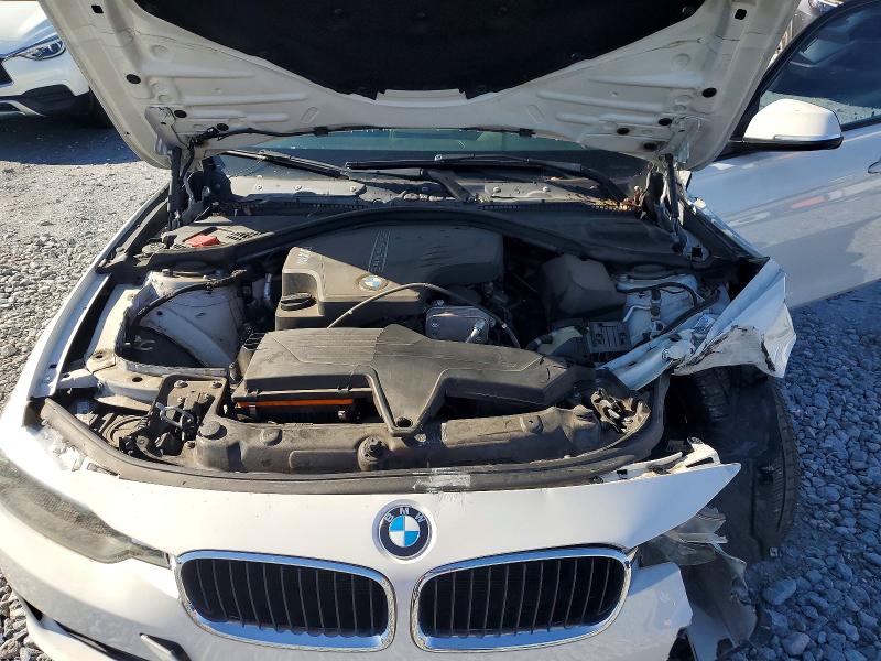 Photo 11 from auction – 2014 BMW 320 with VIN WBA3B1G51ENS78234