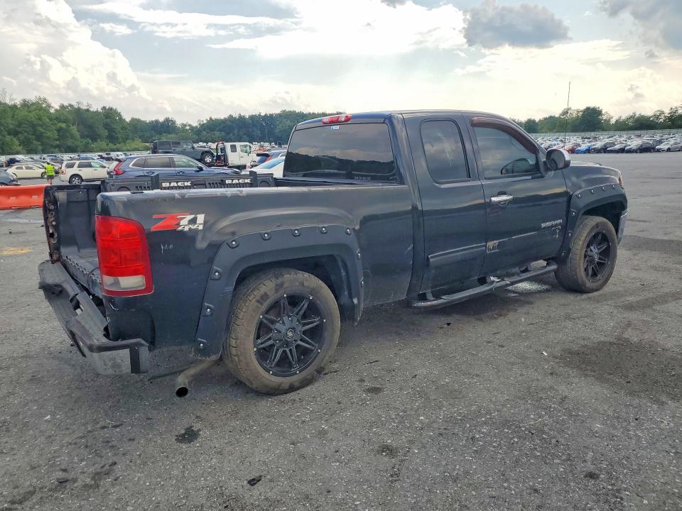 Photo 3 from auction – 2011 GMC SIERRA with VIN 1GTR2VE36BZ124497