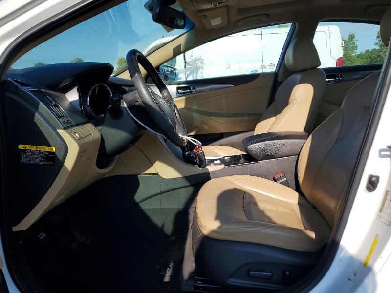 Photo 7 from auction – 2012 HYUNDAI SONATA with VIN KMHEC4A47CA034288