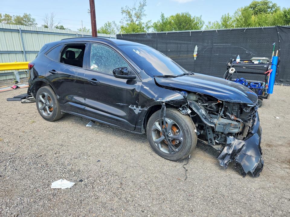 Photo 4 from auction – 2024 FORD ESCAPE with VIN 1FMCU0MN0RUB01094
