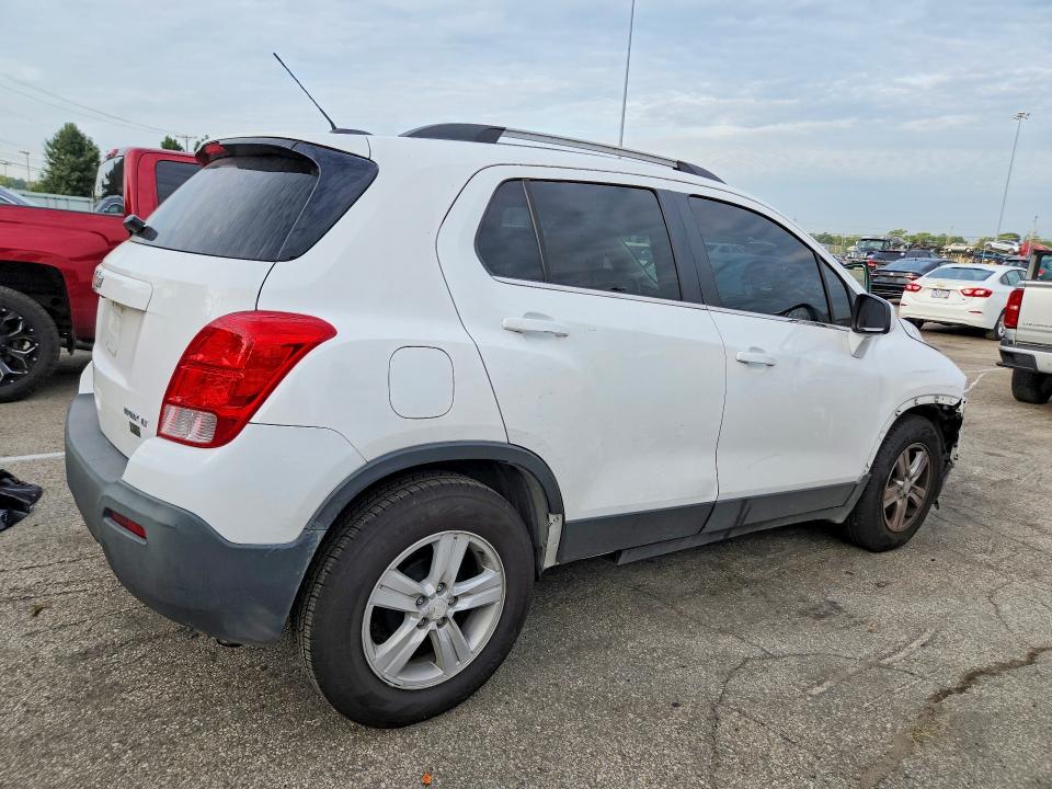 Photo 3 from auction – 2016 CHEVROLET TRAX with VIN 3GNCJLSB6GL194466