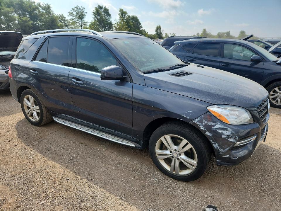 Photo 4 from auction – 2014 MERCEDES-BENZ ML with VIN 4JGDA5HB4EA287552