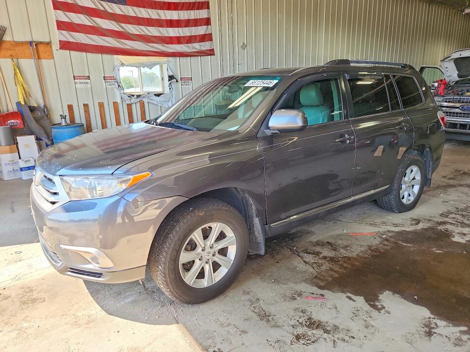 Снимка 1 от търг – 2011 TOYOTA HIGHLANDER с VIN 5TDZA3EH4BS010311