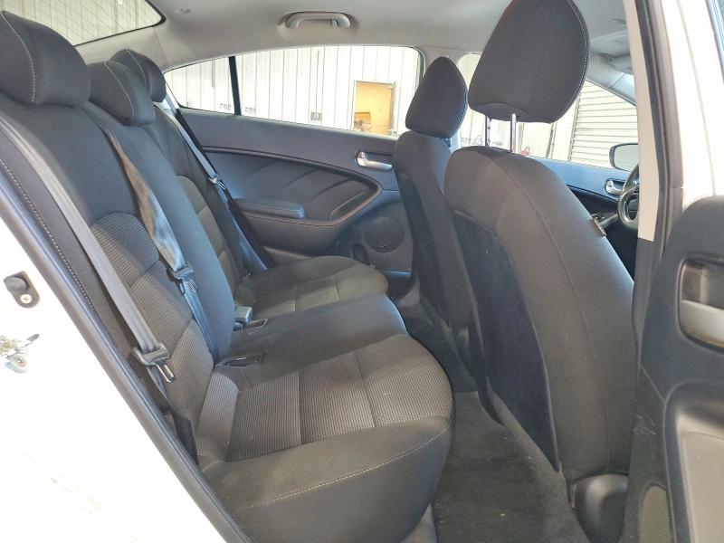 Photo 10 from auction – 2018 KIA FORTE with VIN 3KPFK4A72JE205626