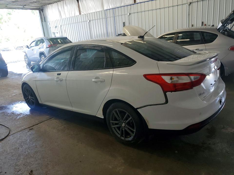 Photo 2 from auction – 2014 FORD FOCUS with VIN 1FADP3F24EL292688