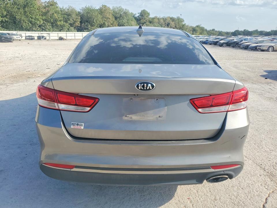 Photo 6 from auction – 2016 KIA OPTIMA with VIN 5XXGT4L35GG001155